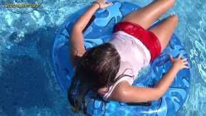 dixies-smoldering-sexy-swim-to-warm-you_