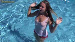 dixies-smoldering-sexy-swim-to-warm-you_