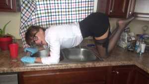 jayce-gets-wet-rips-and-stripsjoi_5.jpg