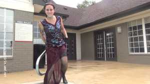 jezzies-first-wetlook-falls-in-the-pool_